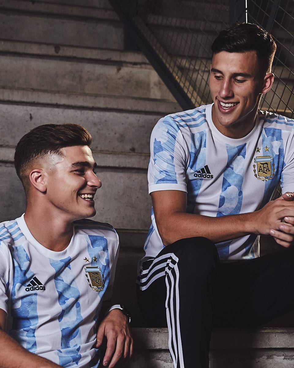 argentina jersey 2021.jpg